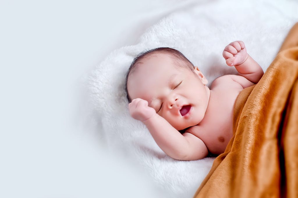Conseils pour optimiser la routine sommeil de bébé